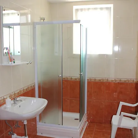 Toni Na Moru Apartament *