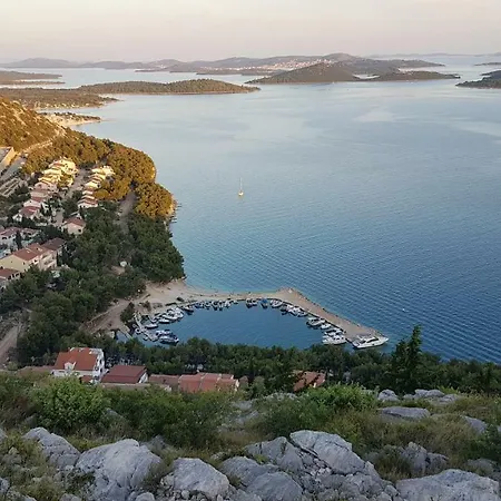 Toni Na Moru 公寓 *