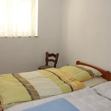 Toni Na Moru Apartman Drage
